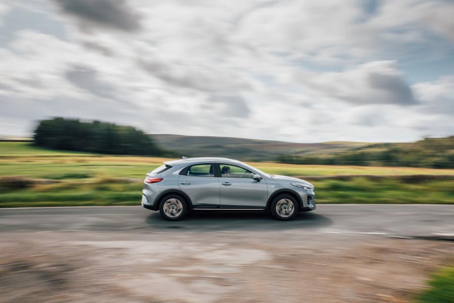  Kia XCeed 1.0 T-GDi 2019 года  (UK) (фото 10 из 91)